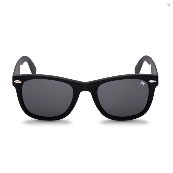 William Painter Polarized Tatanium The Hook Sunglasses in Black - Picture 1 of 13